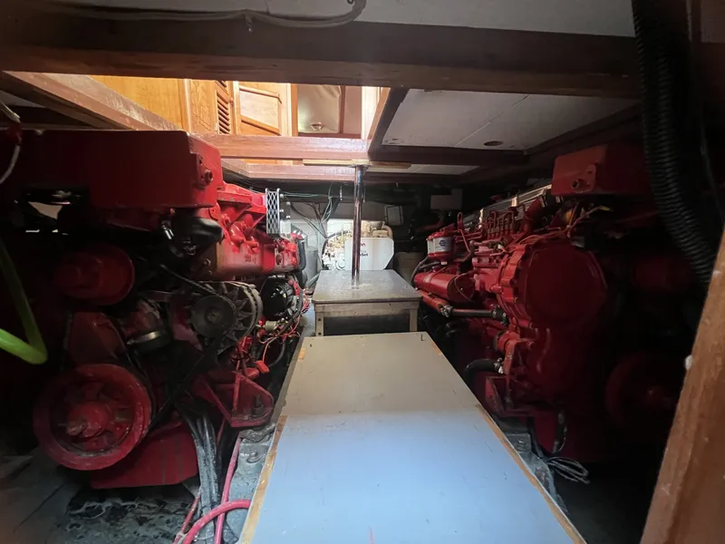 Slide: The Image of Marine Trader 36 1990 - 6082740