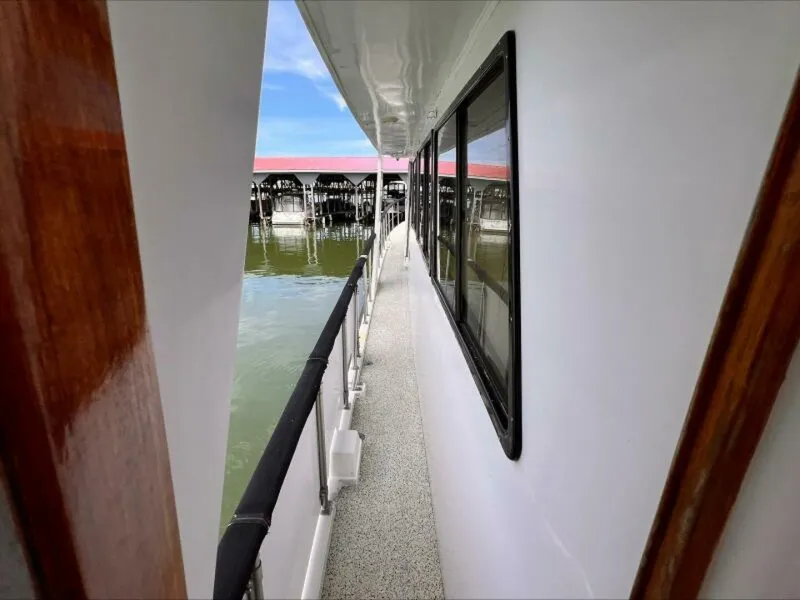 Slide: The Image of Hartman-Palmer 60 Flush Deck Motor Yacht 1985 - 6082763