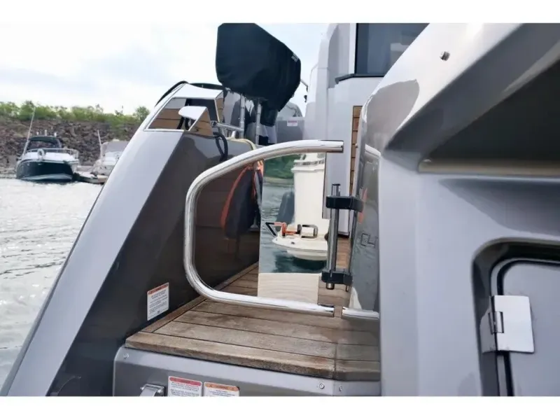 Slide: The Image of Sessa Coupe 47 2022 - 6083029