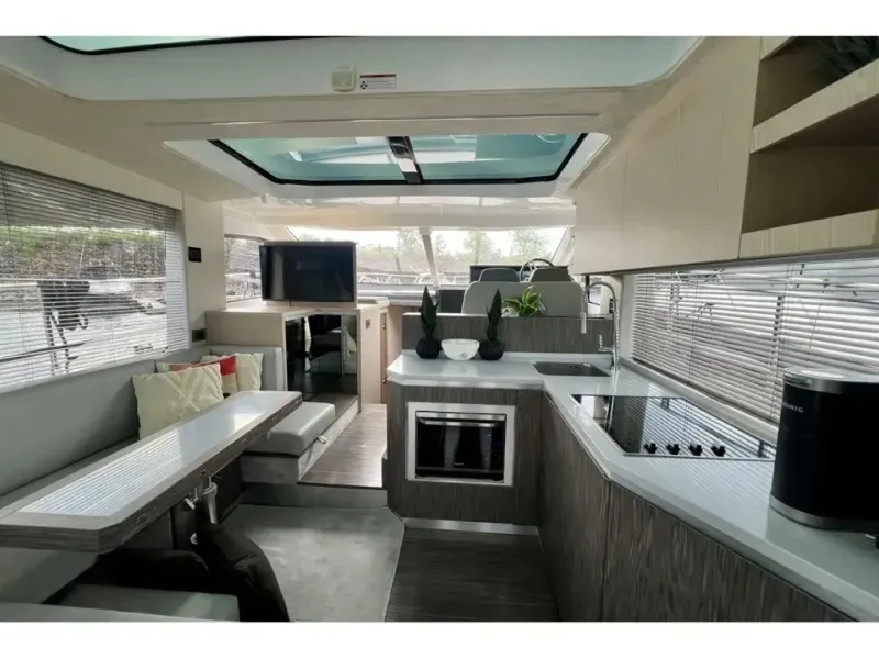 Slide: The Image of Sessa Coupe 47 2022 - 6083071