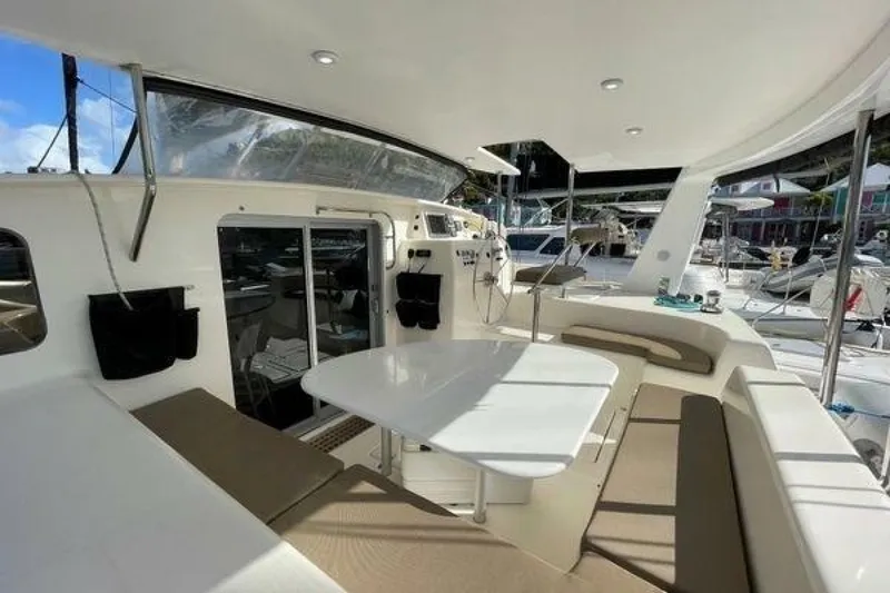 Slide: The Image of Voyage 500 2008 - 6083300