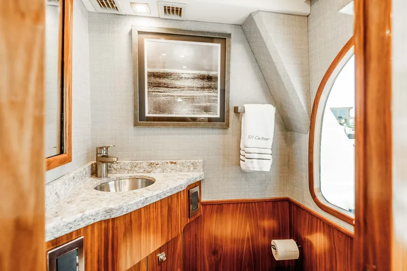 Slide: The Image of 2018 Viking 72 Convertible - 6085027