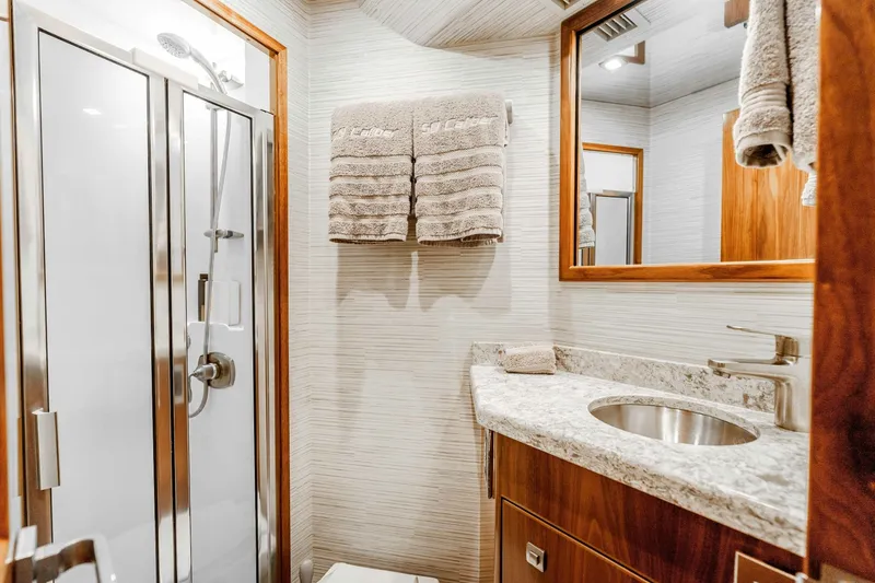 Slide: The Image of 2018 Viking 72 Convertible - 6085039