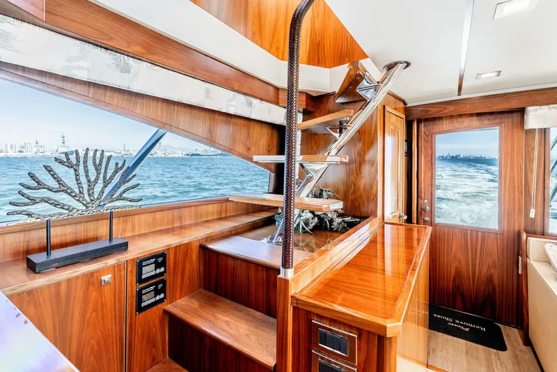 Slide: The Image of 2018 Viking 72 Convertible - 6085026