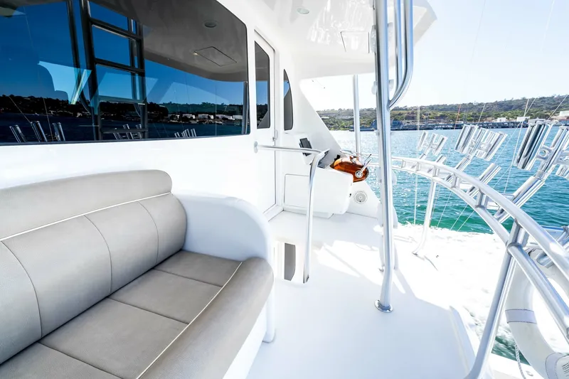 Slide: The Image of 2018 Viking 72 Convertible - 6085044