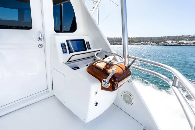 Slide: The Image of 2018 Viking 72 Convertible - 6085045
