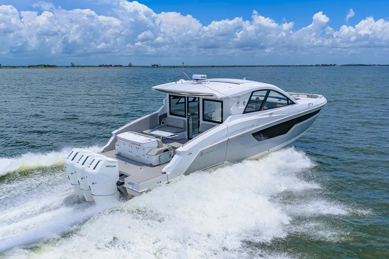 Slide: The Image of Cruisers 50GLS OB 2026 - 7157728