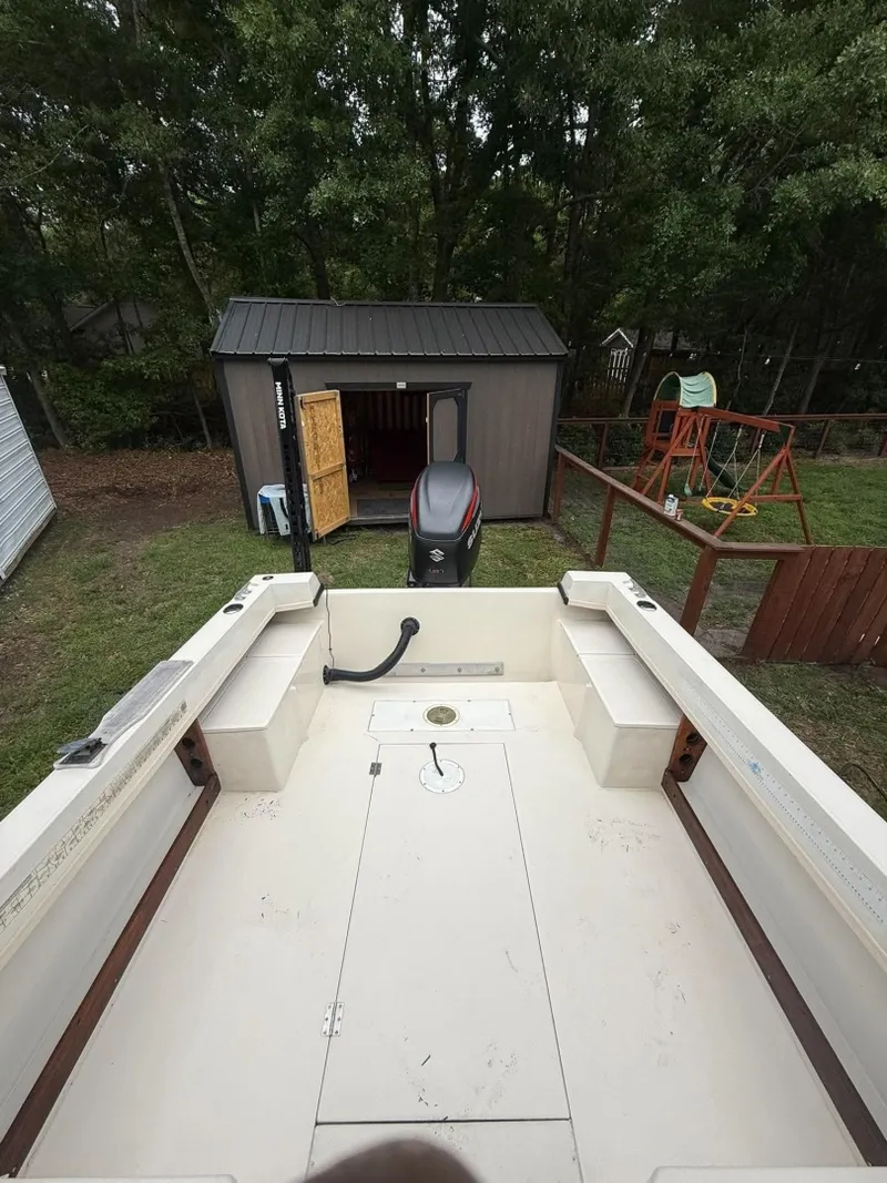 Slide: The Image of Grady-White 220 Bimini 1981 - 6083775