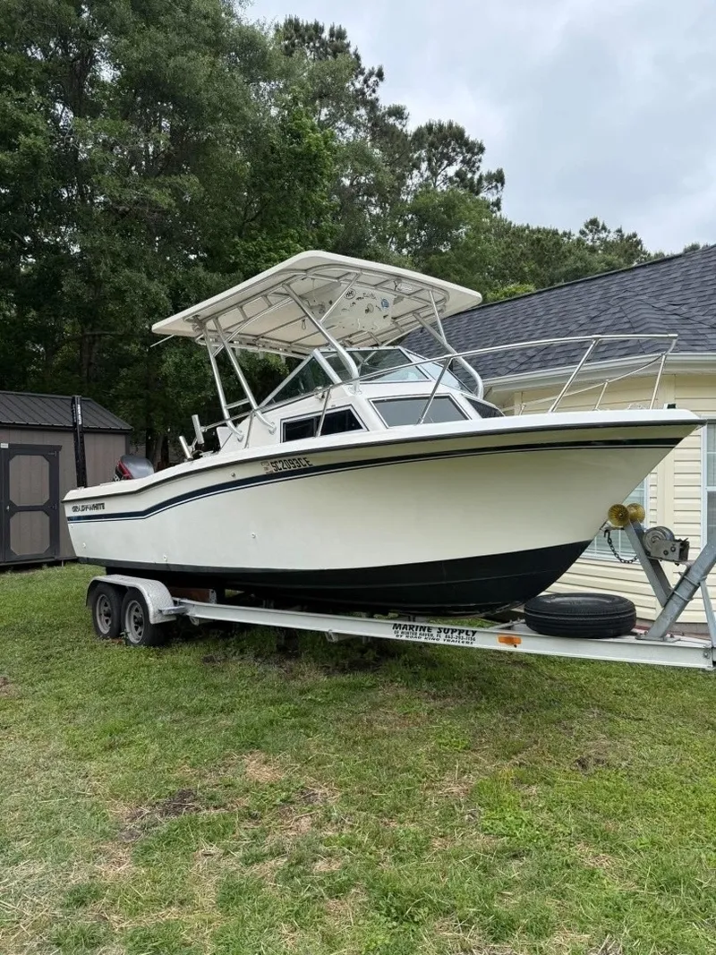 The Image of Grady-White 220 Bimini 1981 - 7508524