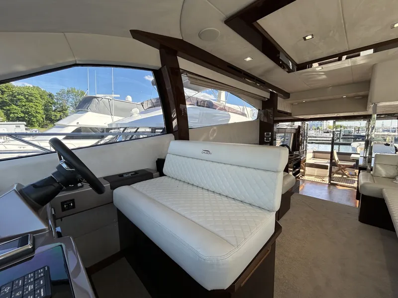 Slide: The Image of Galeon 550 FLY 2019 - 6084080