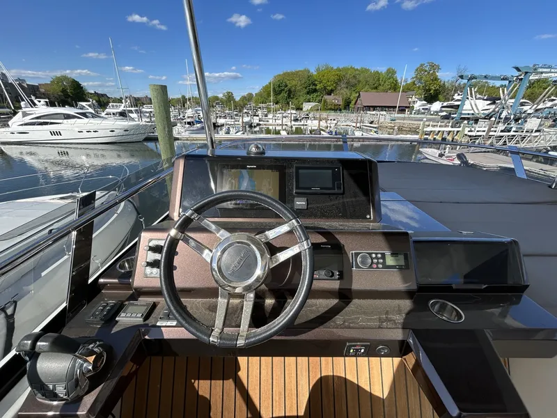 Slide: The Image of Galeon 550 FLY 2019 - 6084085