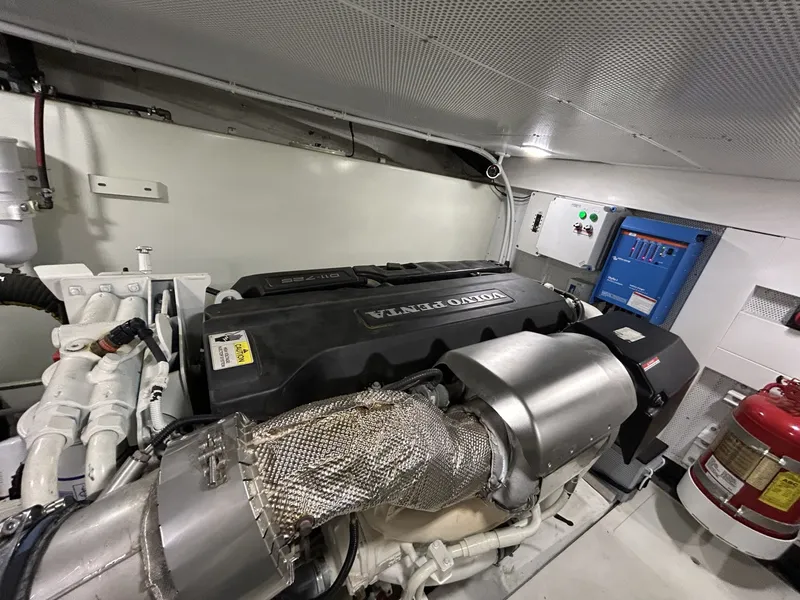 Slide: The Image of Galeon 550 FLY 2019 - 6084176