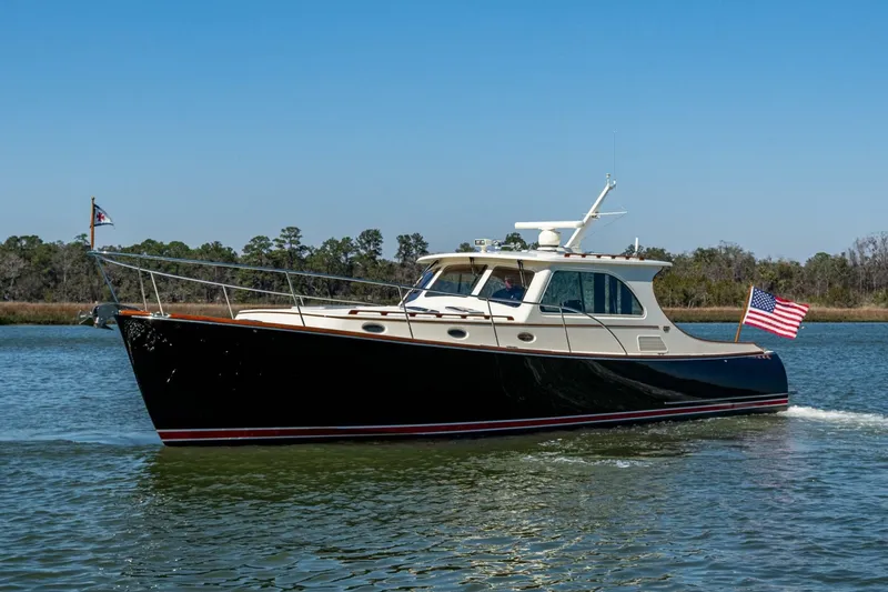 The Image of Hinckley Yachts 44 2006 - 6084118