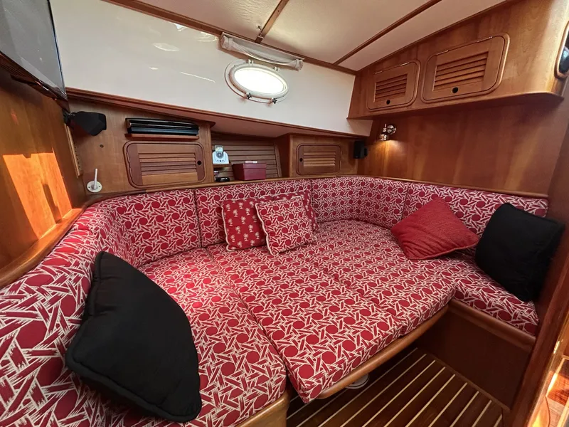Slide: The Image of Hinckley Yachts 44 2006 - 6084235
