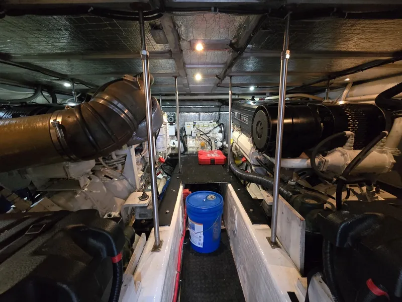 Slide: The Image of Carver Yachts 570 Voyager Pilothouse 2001 - 6084326