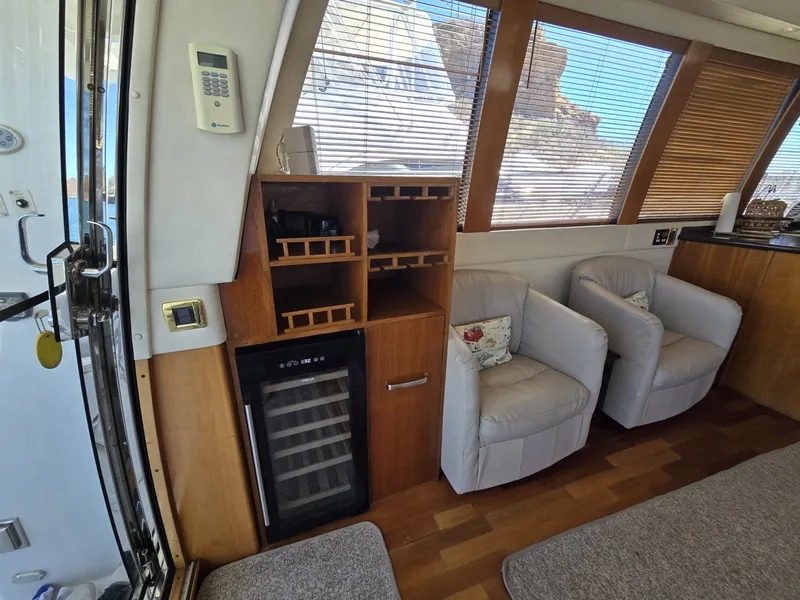 Slide: The Image of Carver Yachts 570 Voyager Pilothouse 2001 - 6084332