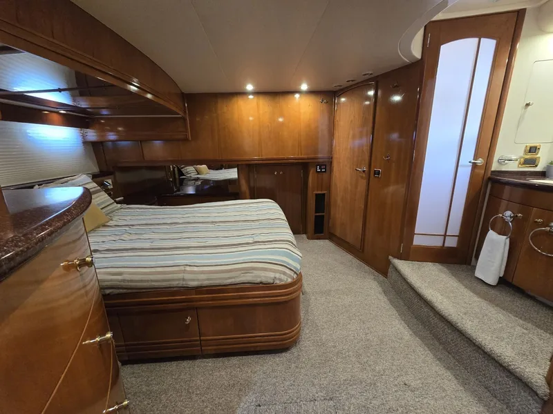 Slide: The Image of Carver Yachts 570 Voyager Pilothouse 2001 - 6084346
