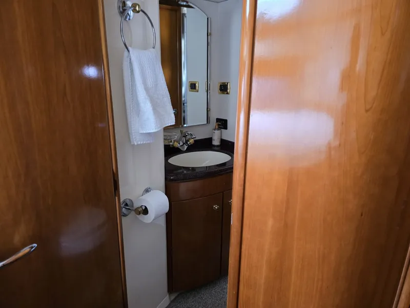 Slide: The Image of Carver Yachts 570 Voyager Pilothouse 2001 - 6084352