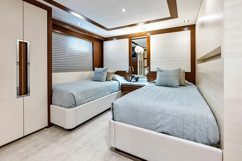 Slide: The Image of Guest stateroom twin, lower level aft to starboard side - 6154980