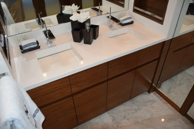 Slide: The Image of Master Bath Vanity - 6155209