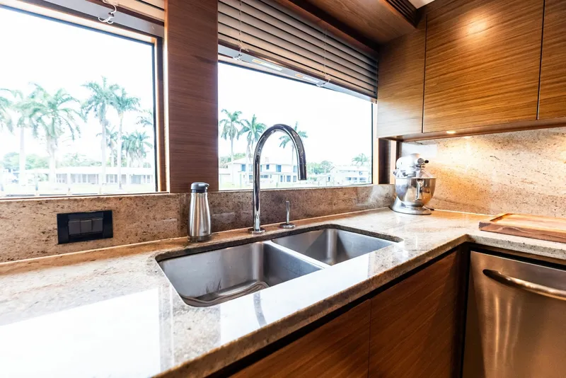 Slide: The Image of Granite counters and backsplashes - 6154956