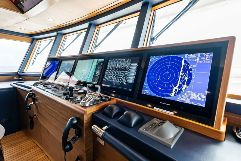 Slide: The Image of Glass bridge console - 6154924