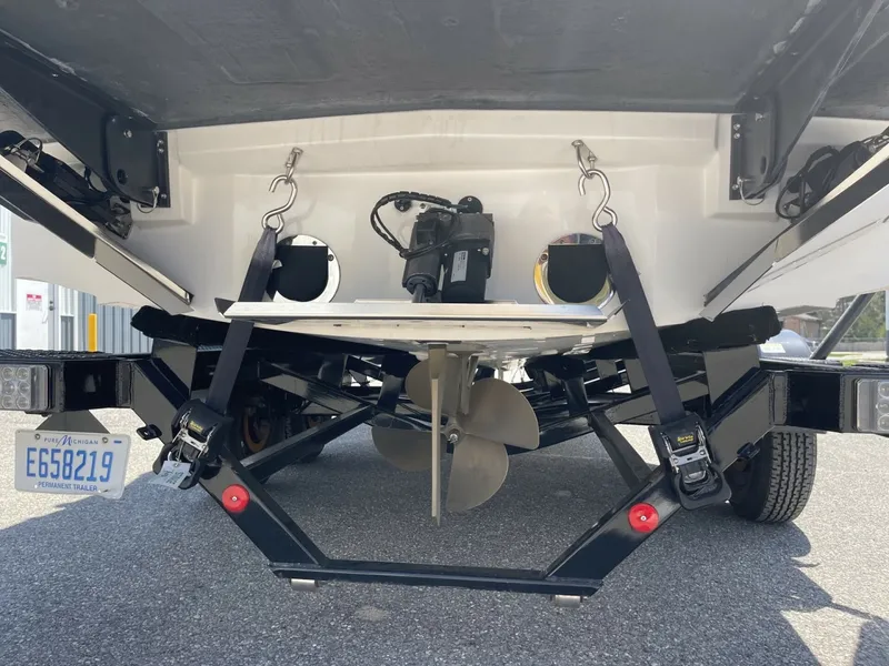 Slide: The Image of Mastercraft XT24 2022 - 6086069