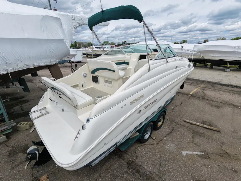 Slide: The Image of Rinker 266 Fiesta Vee 1998 - 6113582