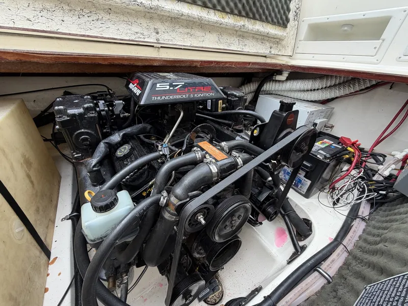 Slide: The Image of Rinker 266 Fiesta Vee 1998 - 6113606