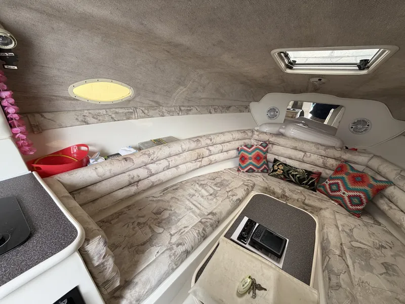Slide: The Image of Rinker 266 Fiesta Vee 1998 - 6113639