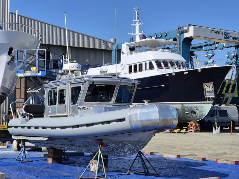 Slide: The Image of Safe Boats 25 Defender 2006 - 6086268