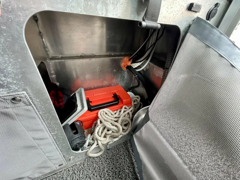 Slide: The Image of Safe Boats 25 Defender 2006 - 6086272