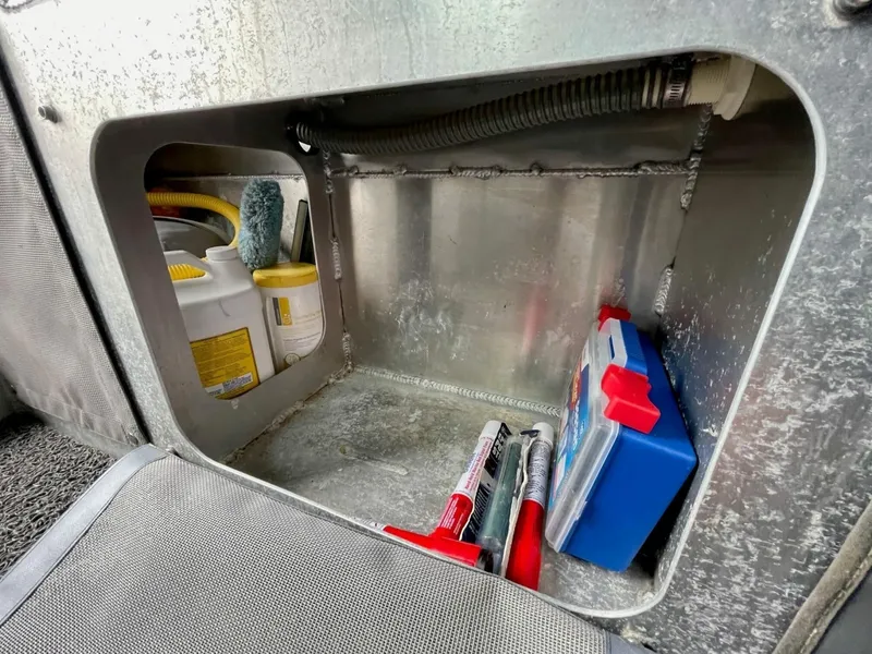 Slide: The Image of Safe Boats 25 Defender 2006 - 6086273