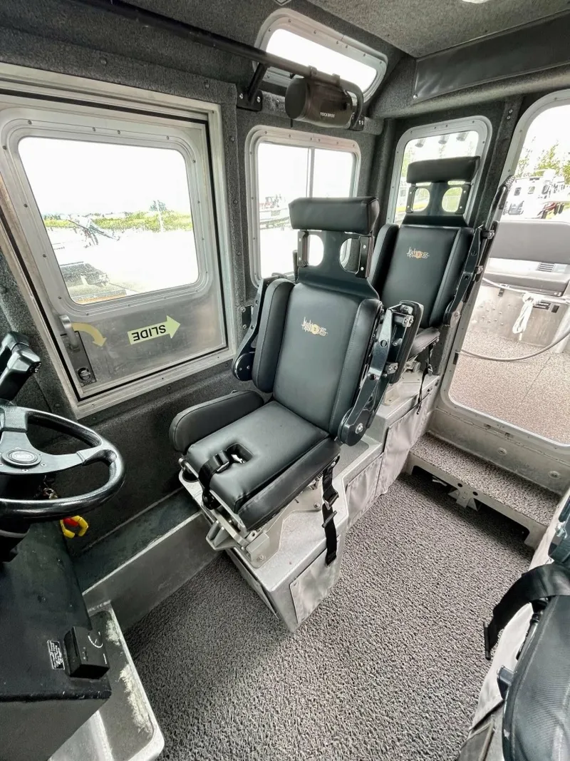 Slide: The Image of Safe Boats 25 Defender 2006 - 6086279