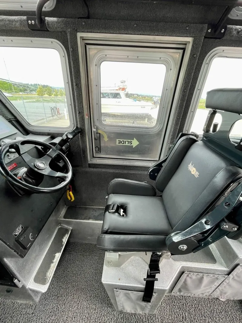 Slide: The Image of Safe Boats 25 Defender 2006 - 6086280
