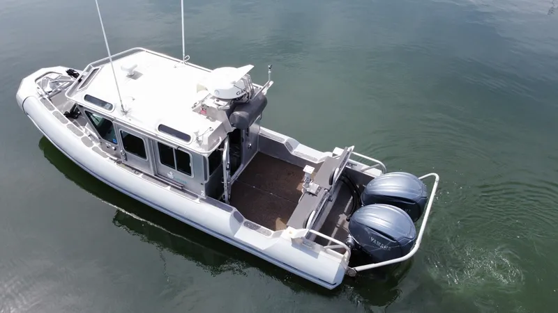 Slide: The Image of Safe Boats 25 Defender 2006 - 6108777