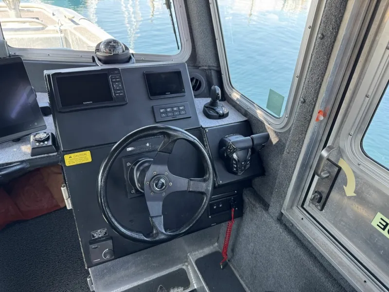 Slide: The Image of Safe Boats 25 Defender 2006 - 6086265