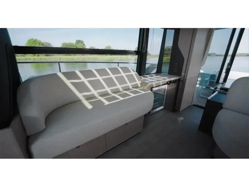 Slide: The Image of Absolute 48 COUPÉ 2026 - 6087619