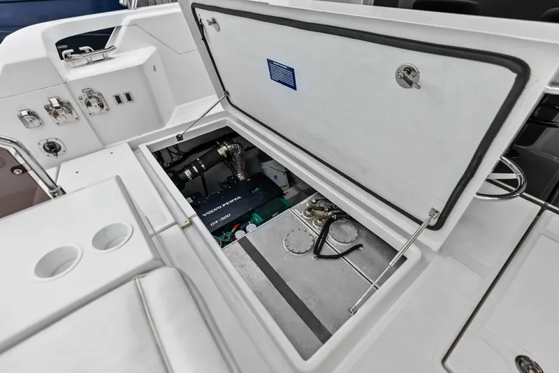 Slide: The Image of Aquila 44 2021 - 6087919
