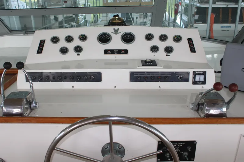 Slide: The Image of 42 ft Bertram - Helm Station - 6163809
