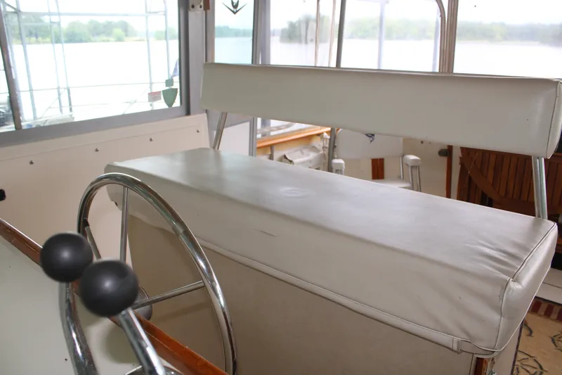 Slide: The Image of 42 ft Bertram - Hel Seat - 6163817