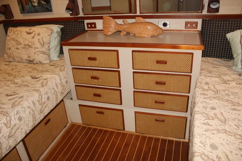 Slide: The Image of 42 ft Bertram - Master Cabin - 6163829
