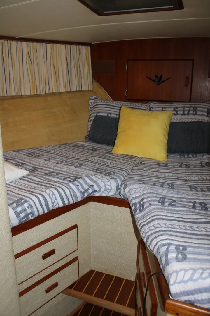 Slide: The Image of 42 ft Bertram - Forward V Berth - 6163835
