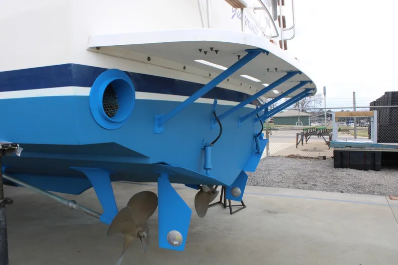 Slide: The Image of 42 ft Bertram - Aft Hull View - 6163803