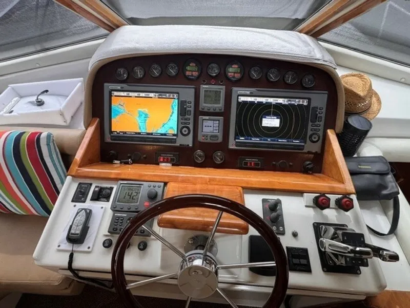 Slide: The Image of Navigator Classic 48 2001 - 6088551