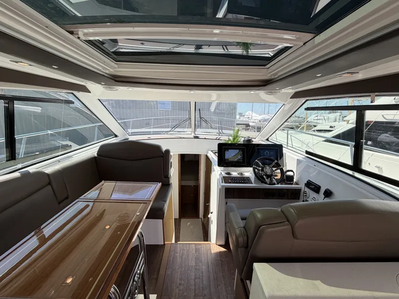 Slide: The Image of Cruisers 41 Cantius 2016 - 6088968