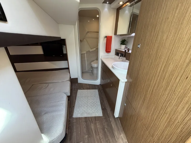 Slide: The Image of Cruisers 41 Cantius 2016 - 6088976