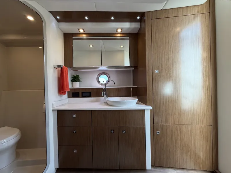 Slide: The Image of Cruisers 41 Cantius 2016 - 6088979