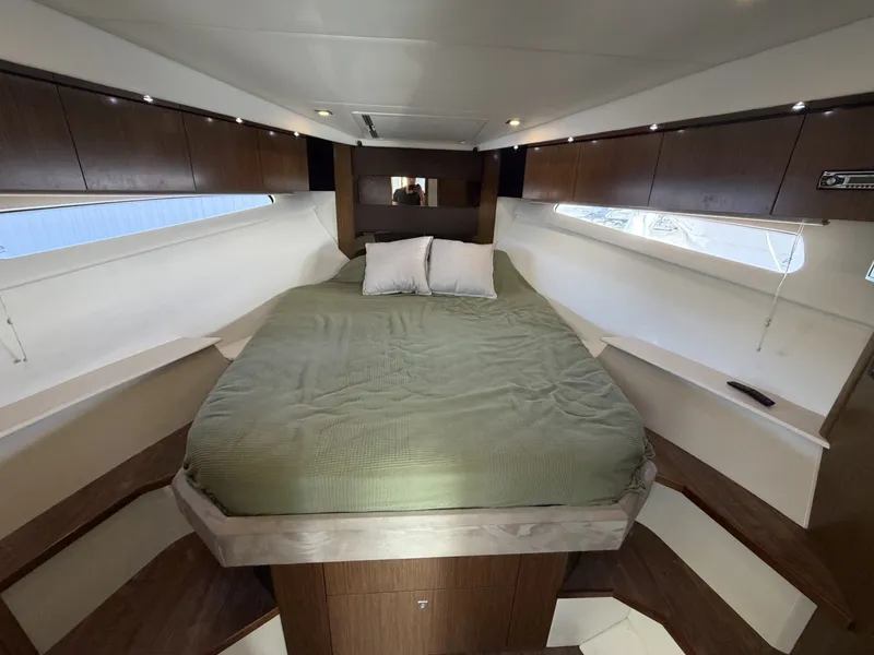 Slide: The Image of Cruisers 41 Cantius 2016 - 6088981