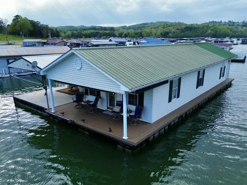 Slide: The Image of Custom 20 x 53 Floating Cabin - Approx 999/sqft 2002 - 6089588